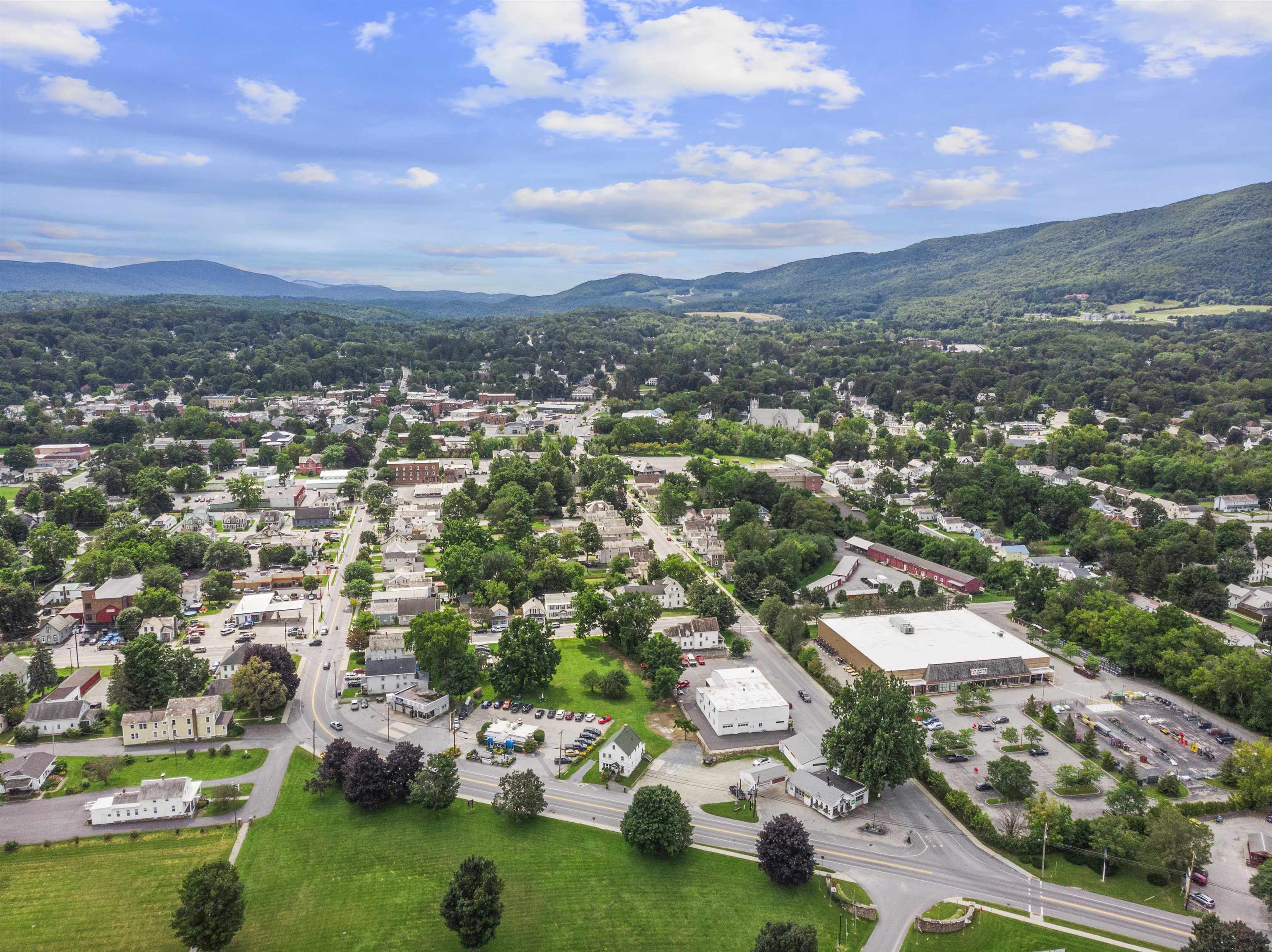 318 North Street Bennington, VT 05201 - Photo 31 of 32