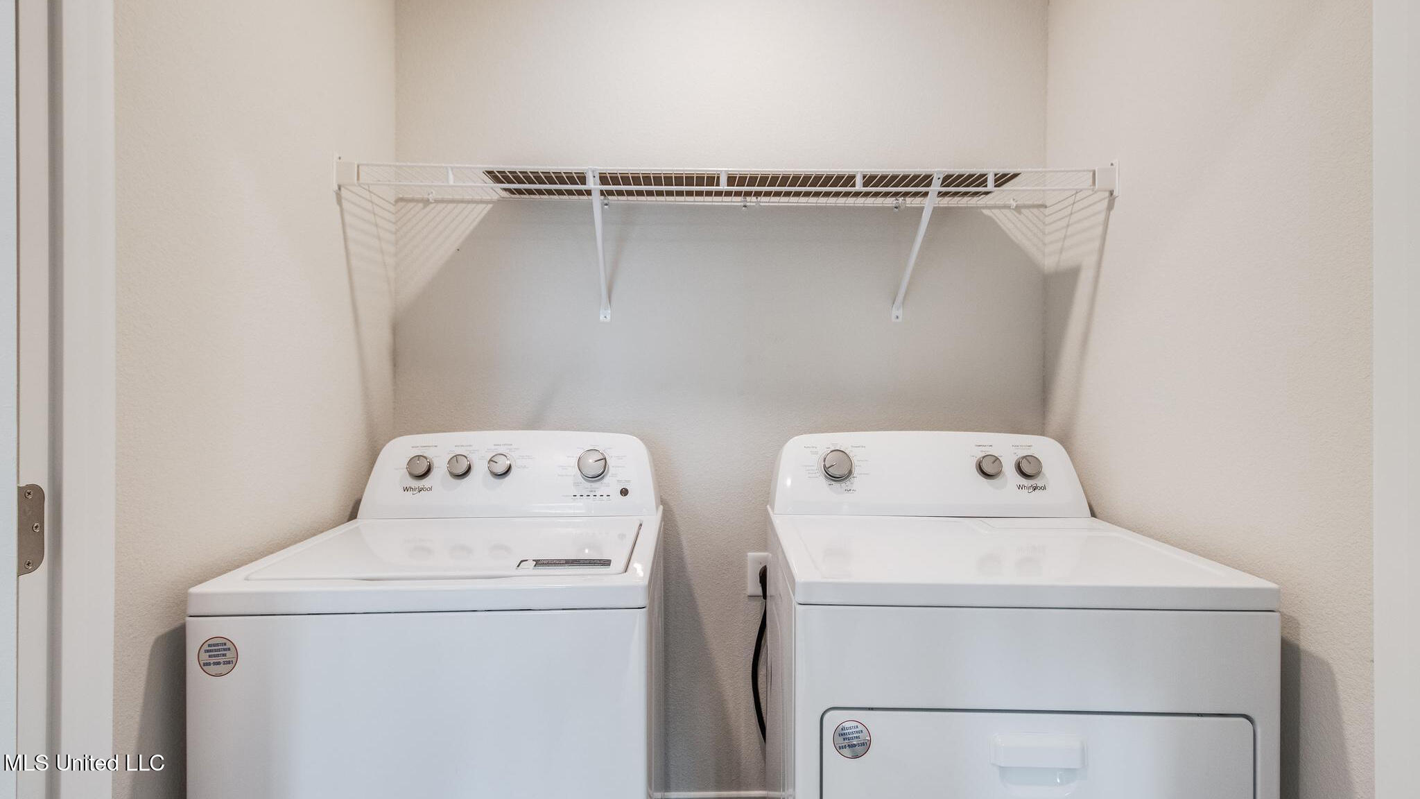 12300 Frazier Lane Gulfport, MS 39503 - Photo 27 of 33 Laundry