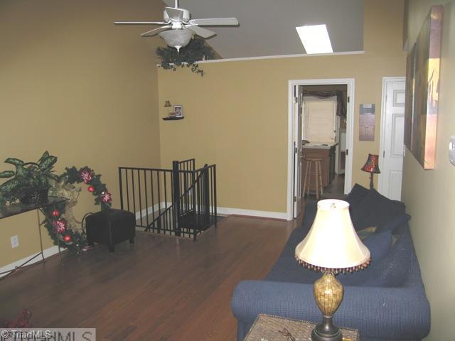 1810 Malone Road Burlington, NC 27215 - Photo 5 of 15 Den/Family/Great Room.
