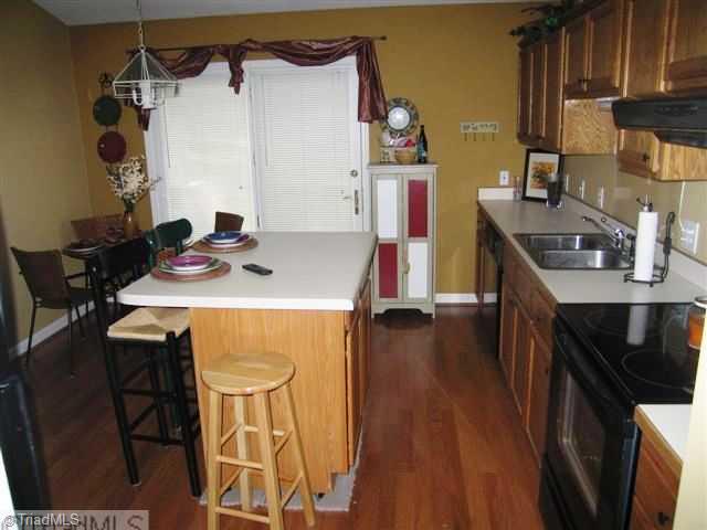 1810 Malone Road Burlington, NC 27215 - Photo 7 of 15 Kitchen.