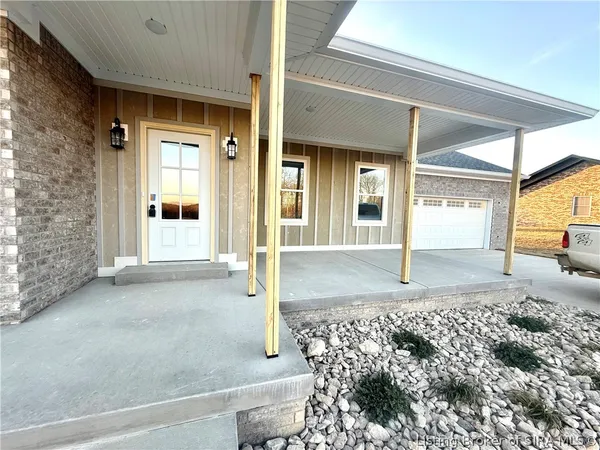 $479,900 | 7531 Brownstown Road, Henryville, IN 47126