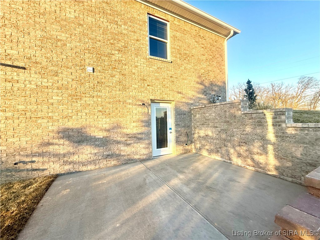 7531 Brownstown Road Henryville, IN 47126 - Photo 5 of 28