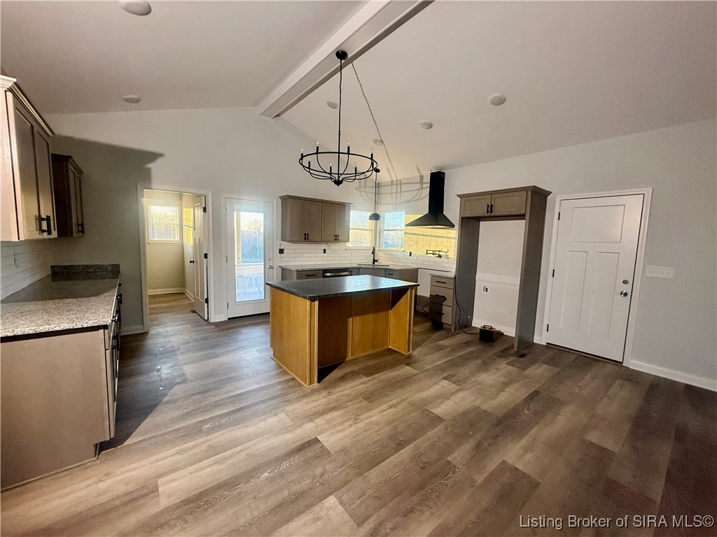 7531 Brownstown Road Henryville, IN 47126 - Photo 6 of 28