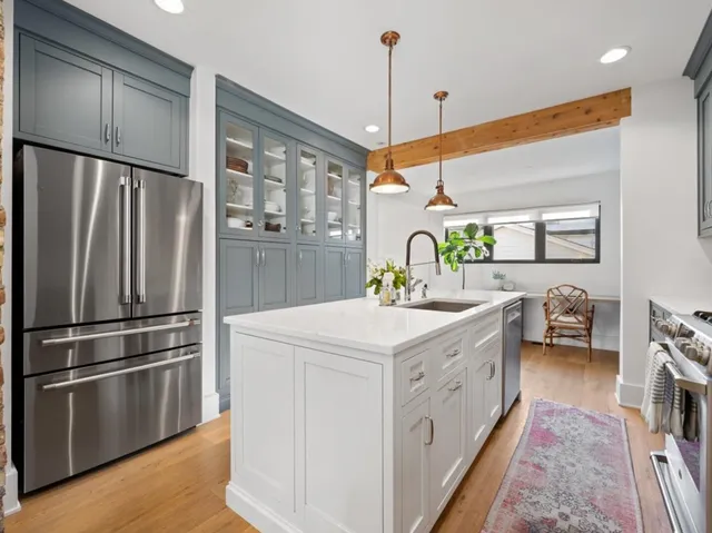 $1,395,000 | 2109 West Montrose Avenue, Chicago, IL 60618