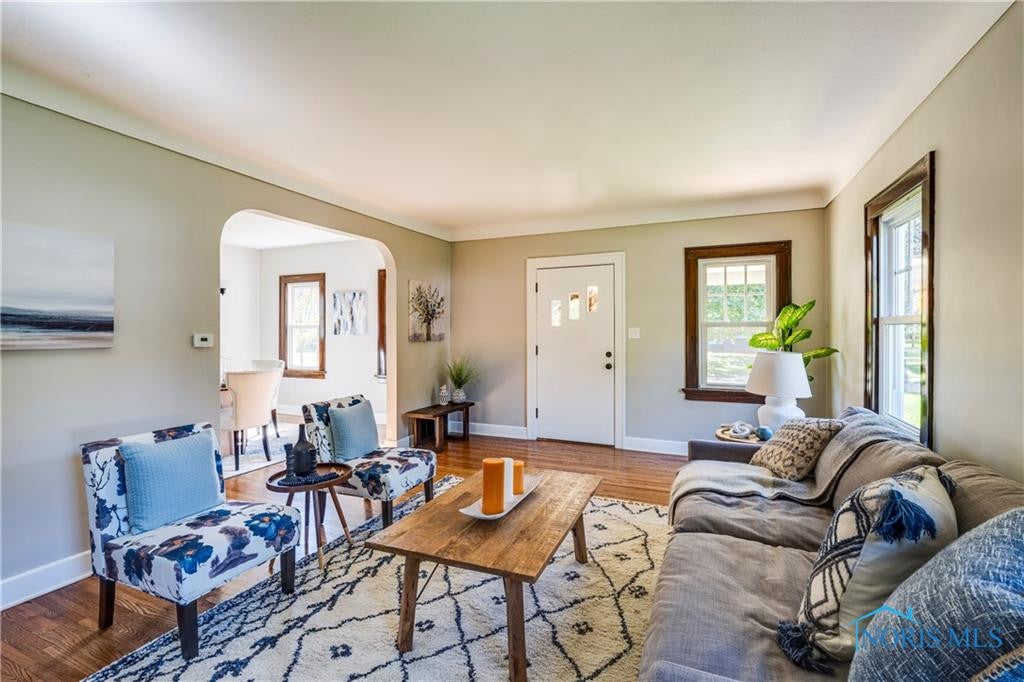 4338 Bellevue Road Toledo, OH 43613 - Photo 6 of 47 Gallery Image 6