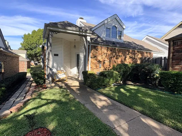 $2,100 | 18024 Whispering Gables Lane, Dallas, TX 75287