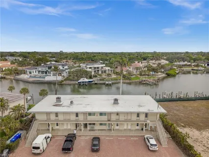 $429,000 | 1550 Gulf Shore Boulevard North, Unit E2, Naples, FL 34102