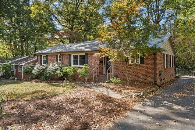 $399,900 | 406 South Cliffdale Drive, Winston-Salem, NC 27104