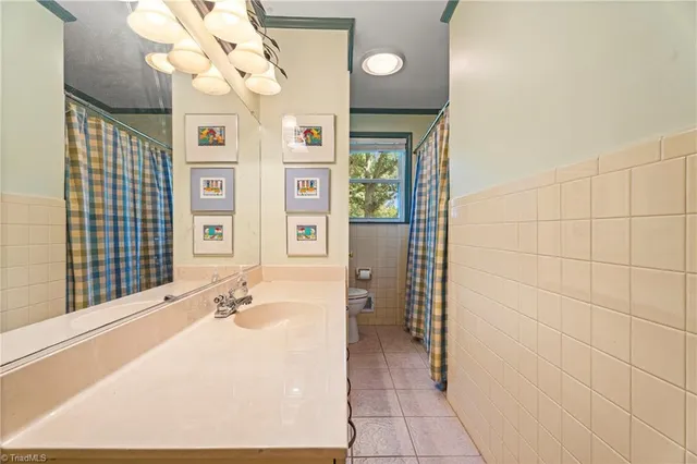 $399,900 | 406 South Cliffdale Drive, Winston-Salem, NC 27104