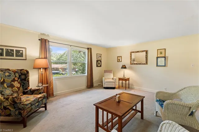 $399,900 | 406 South Cliffdale Drive, Winston-Salem, NC 27104