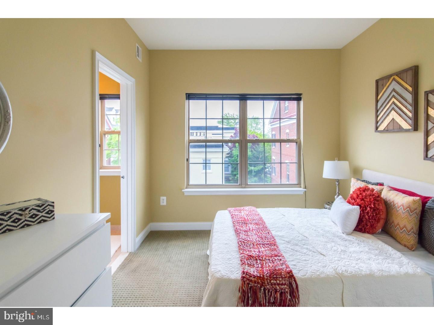 207 Admirals Way Philadelphia, PA 19146 - Photo 12 of 24 Bedroom 2