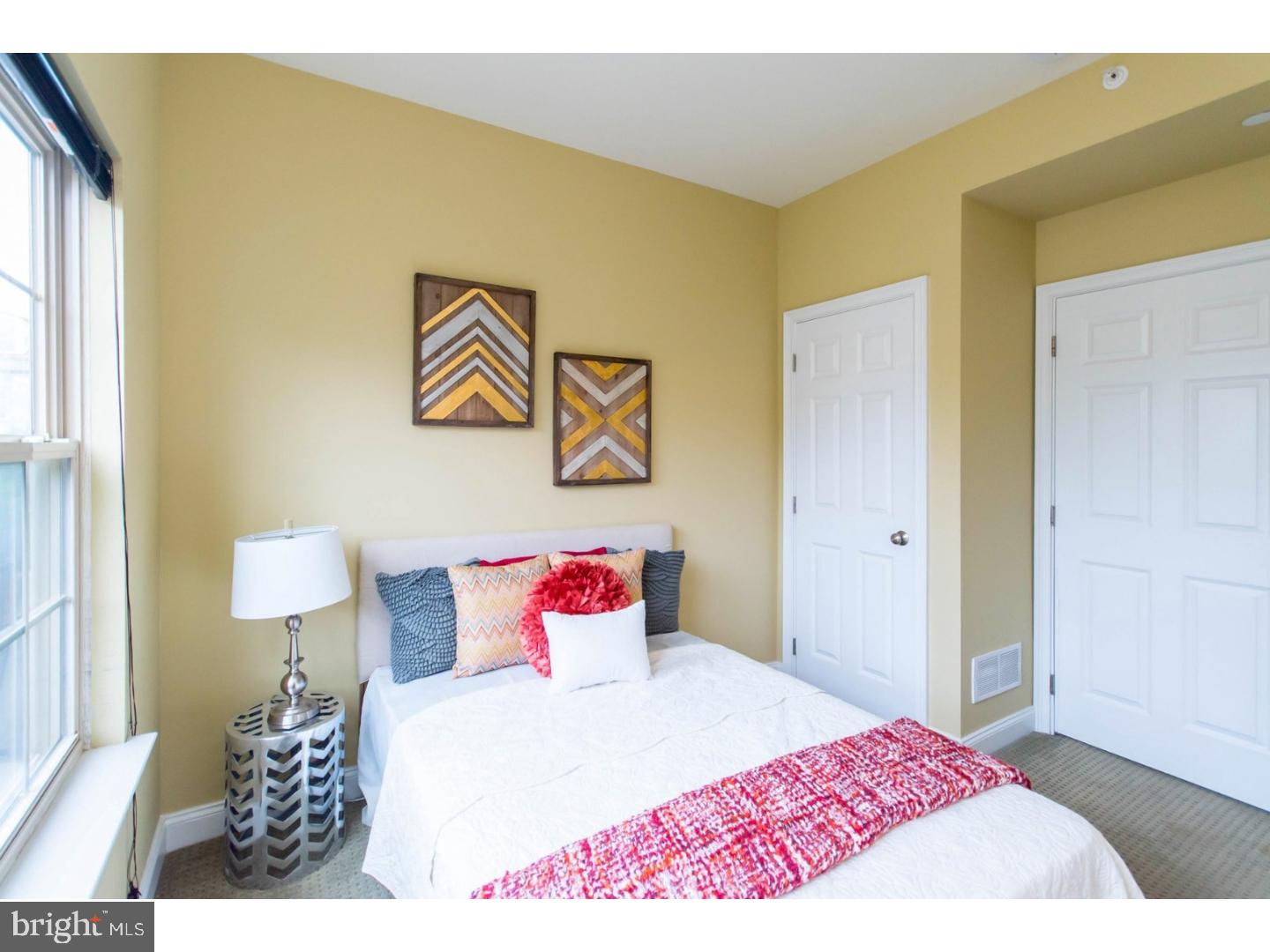 207 Admirals Way Philadelphia, PA 19146 - Photo 13 of 24 Bedroom 2