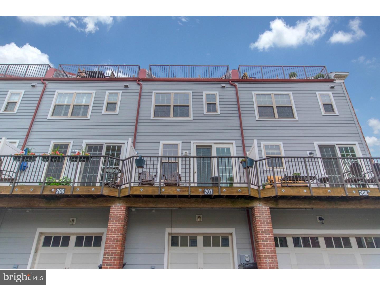 207 Admirals Way Philadelphia, PA 19146 - Photo 24 of 24