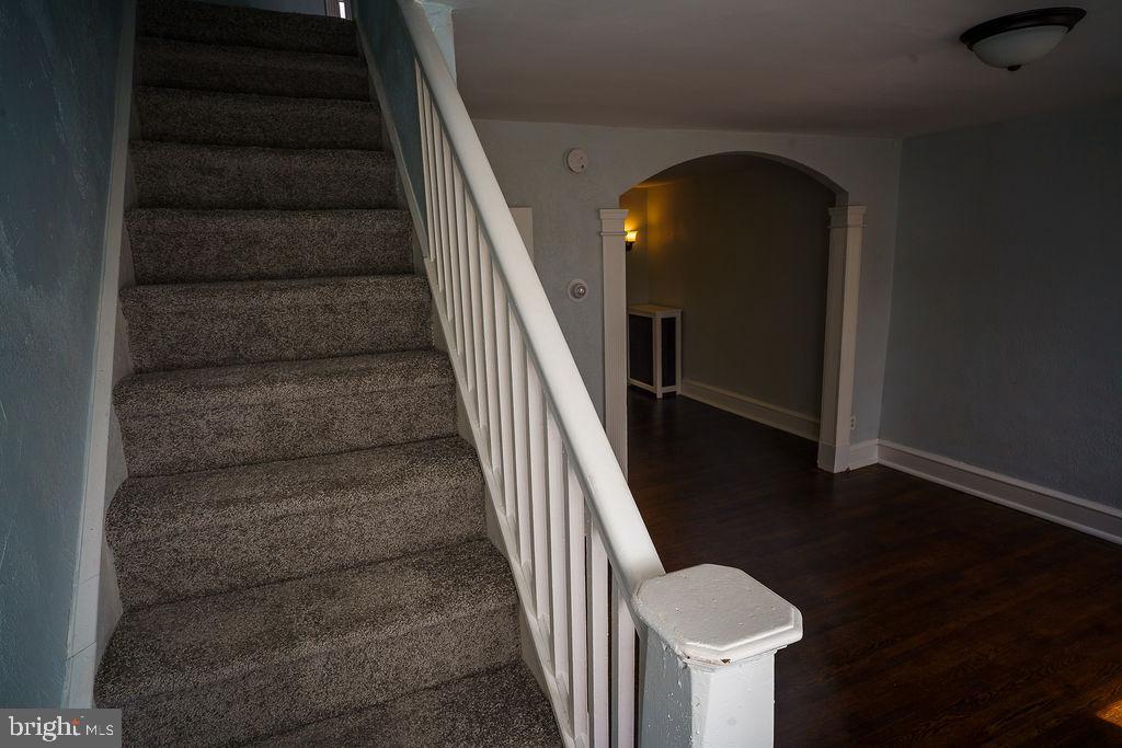 7121 Guilford Road Upper Darby, PA 19082 - Photo 5 of 24