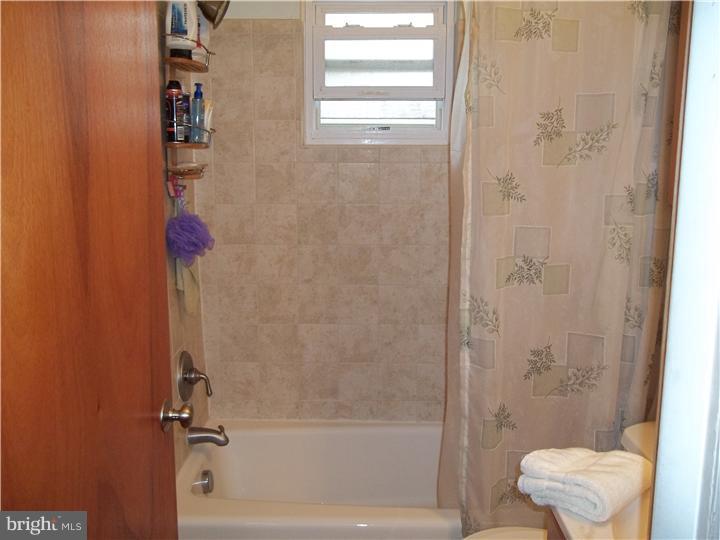 243 G Street Carneys Point, NJ 08069 - Photo 12 of 23 Bathroom