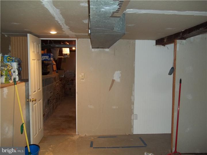 243 G Street Carneys Point, NJ 08069 - Photo 13 of 23 Gallery Image 13