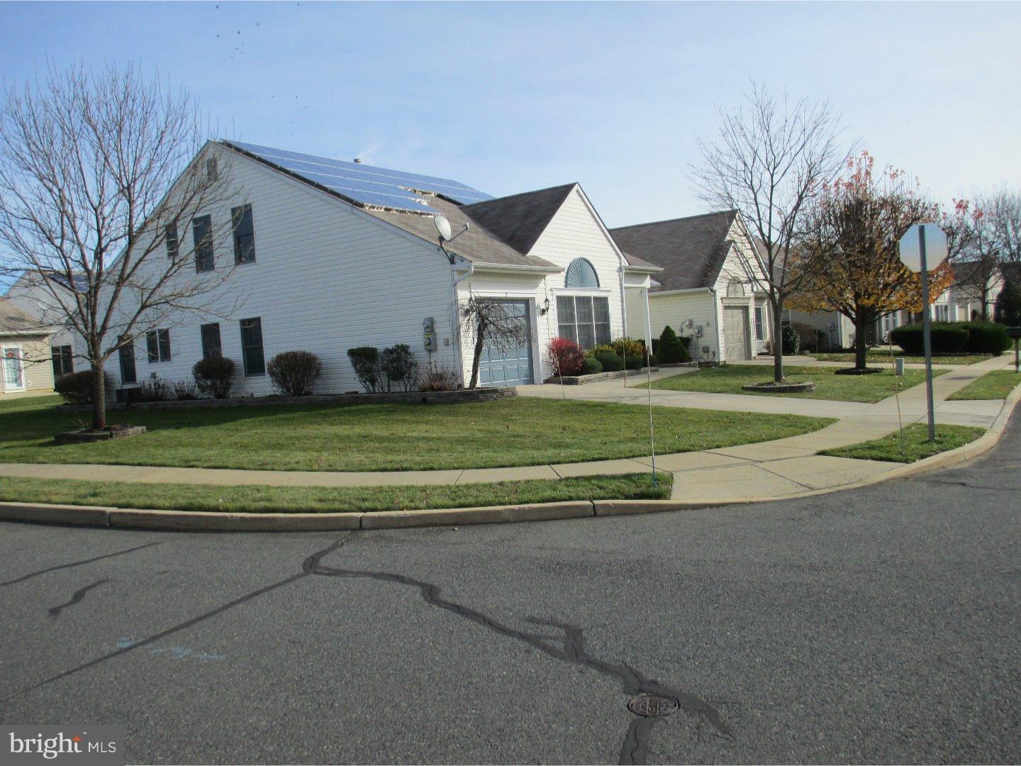 2 Laurel Ridge Lane Columbus, NJ 08022 - Photo 1 of 19 Exterior Front