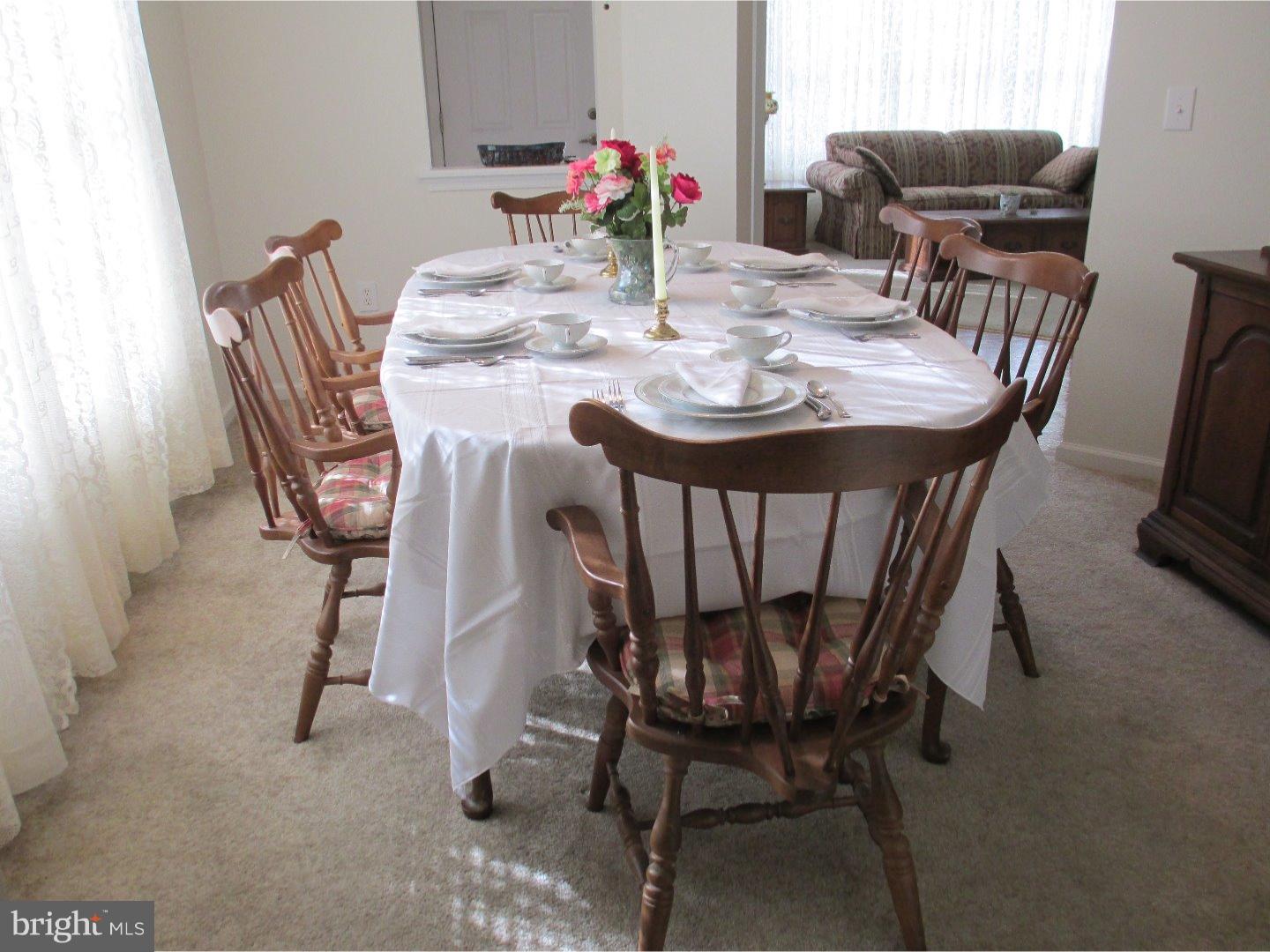 2 Laurel Ridge Lane Columbus, NJ 08022 - Photo 6 of 19 Dining Room