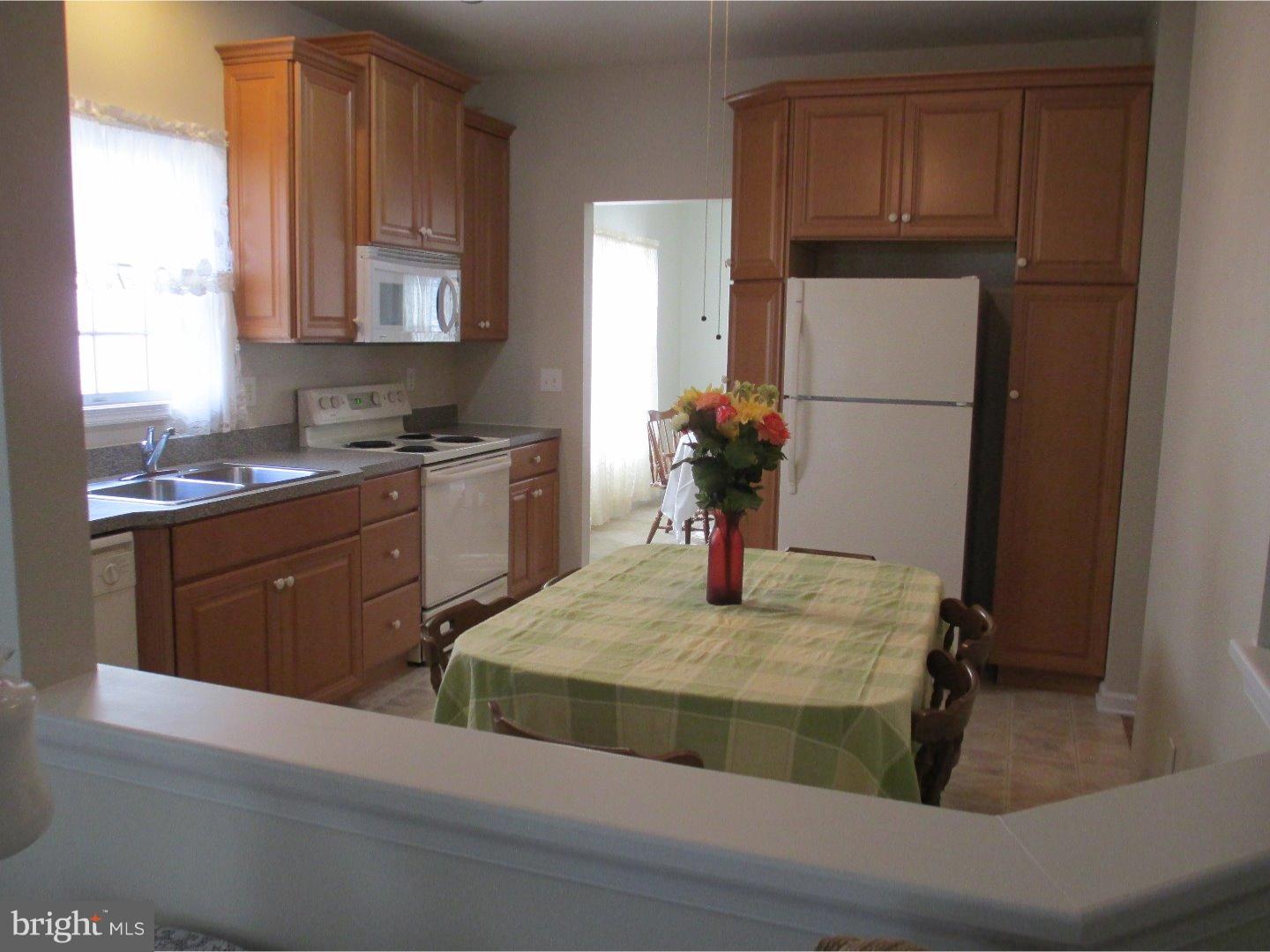 2 Laurel Ridge Lane Columbus, NJ 08022 - Photo 8 of 19 Kitchen