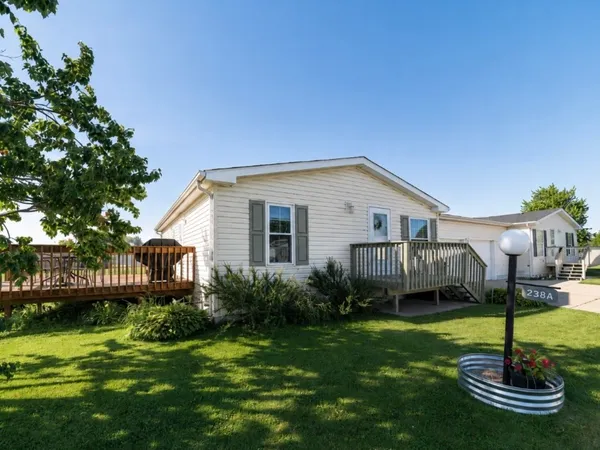 $63,900 | 238 Meadowlark Lane, Unit A, Sandwich, IL 60548