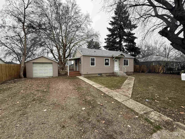 $294,000 | 1911 Lansing Avenue, Caldwell, ID 83605