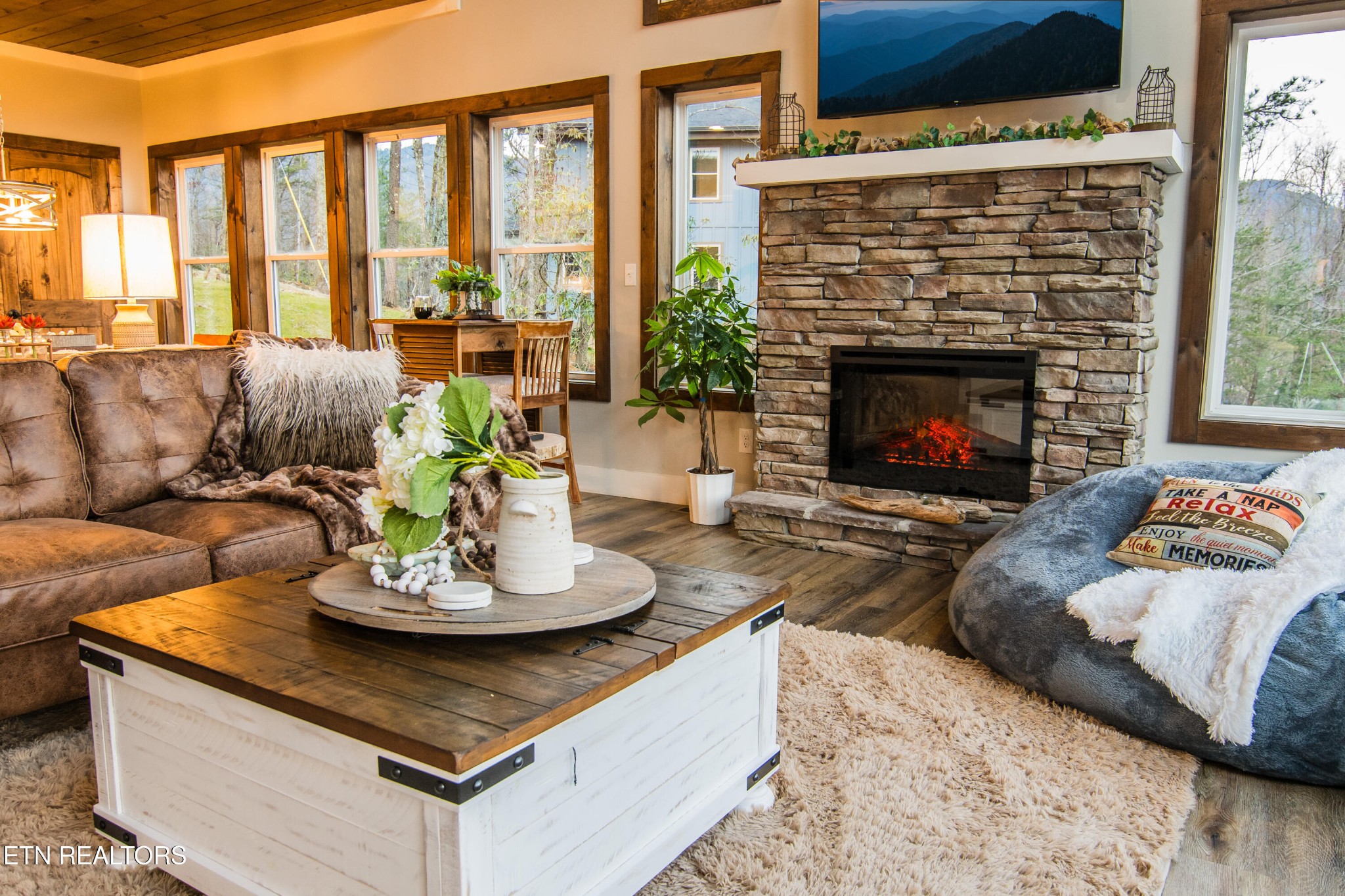 1113 Mathis Hollow Road Gatlinburg, TN 37738 - Photo 18 of 52