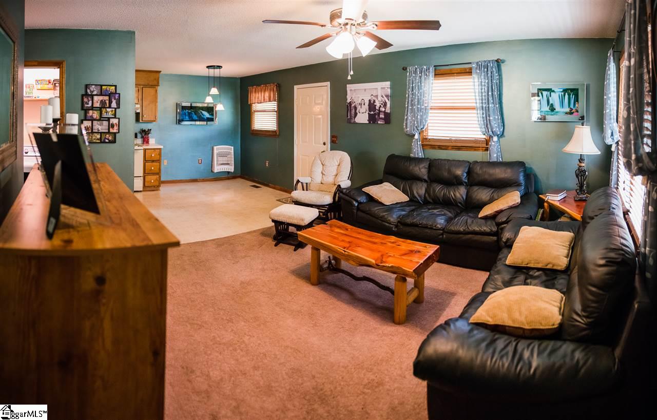 208 Beaver Creek Road Marietta, SC 29661 - Photo 3 of 22 Gallery Image 3