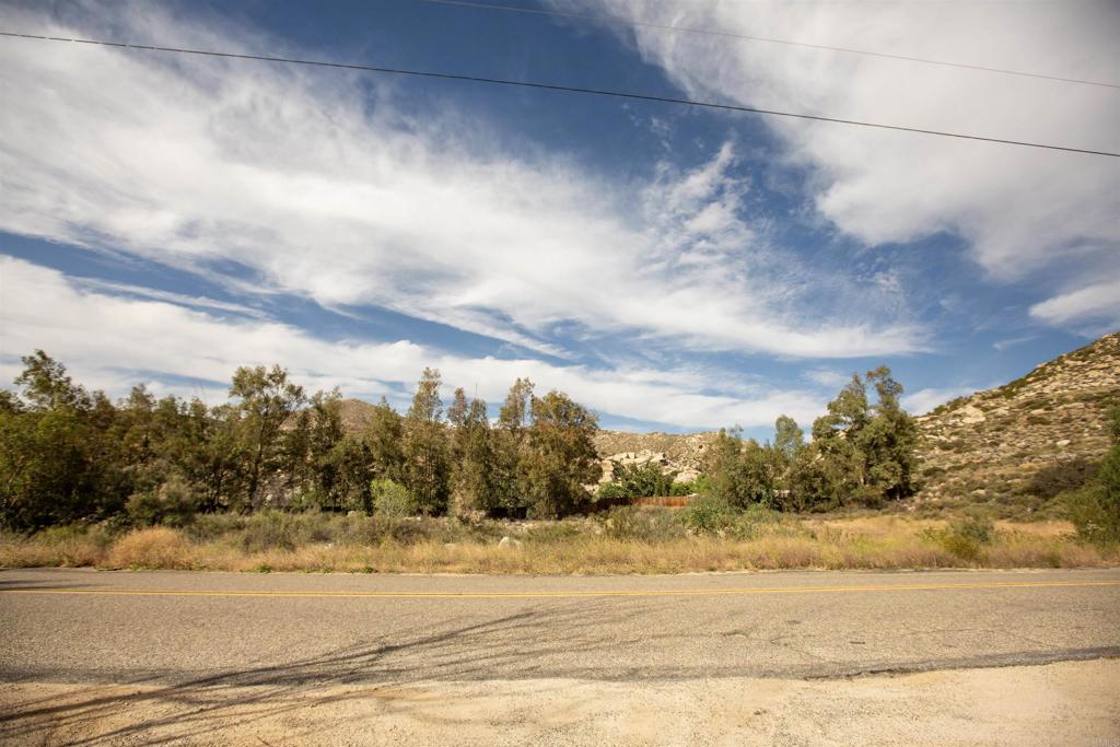 46251 Wilson Valley Road Aguanga, CA 92536 - Photo 14 of 15 a view of a large building