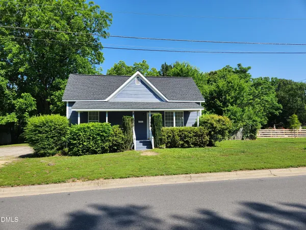 $1,595 | 306 South Moore Street, Clayton, NC 27520