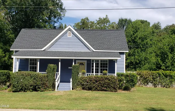 $1,595 | 306 South Moore Street, Clayton, NC 27520