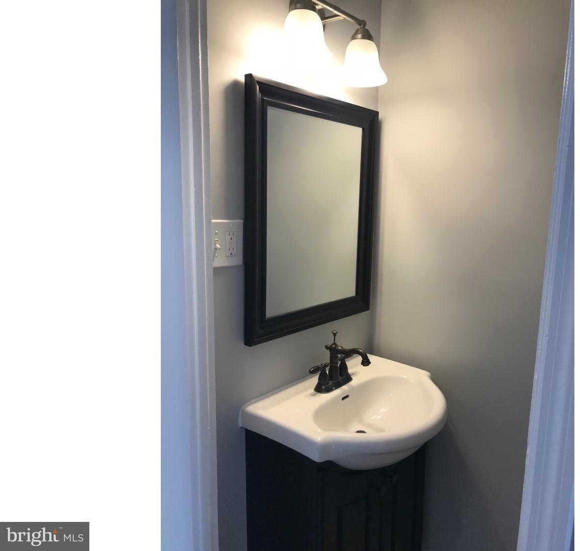 4262 Lawnside Road Philadelphia, PA 19154 - Photo 6 of 18 Gallery Image 6