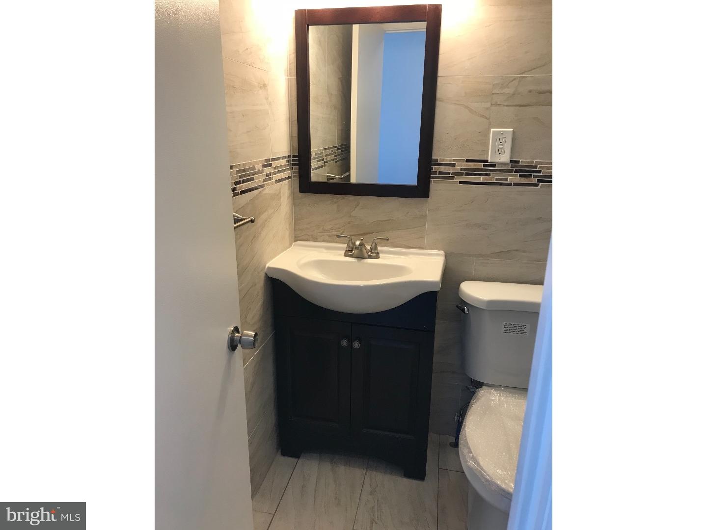 4262 Lawnside Road Philadelphia, PA 19154 - Photo 10 of 18 Gallery Image 10