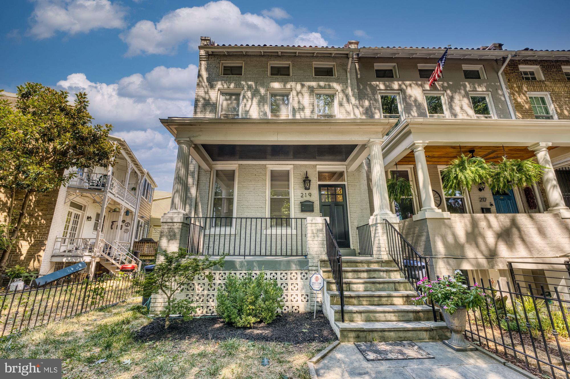 219 14th Street Southeast Washington, DC 20003 - Photo 2 of 34