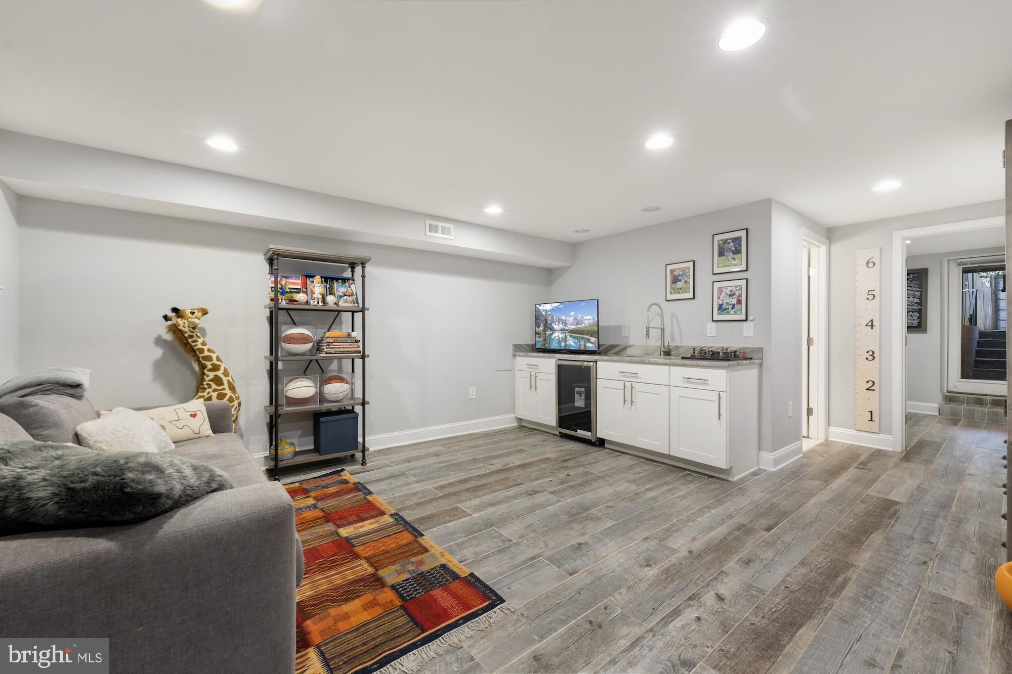 219 14th Street Southeast Washington, DC 20003 - Photo 25 of 34