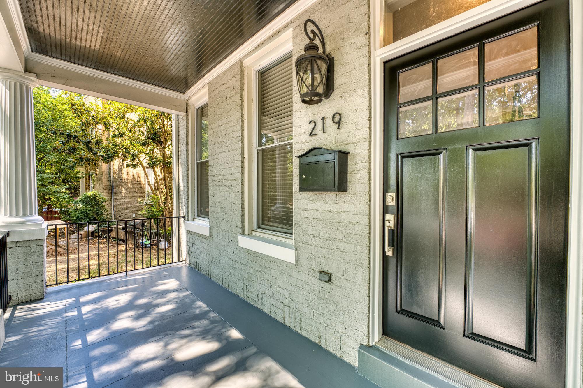 219 14th Street Southeast Washington, DC 20003 - Photo 5 of 34