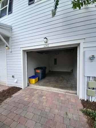 $3,200 | 3242 South Caroline Drive, Jupiter, FL 33458