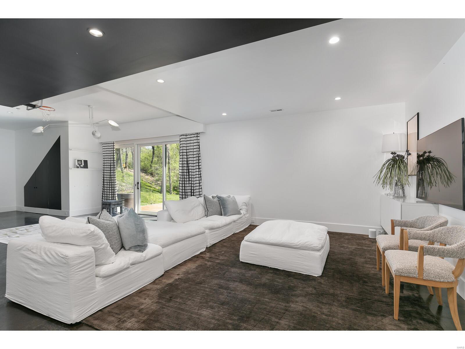 3 Nantucket Lane St. Louis, MO 63132 - Photo 49 of 60