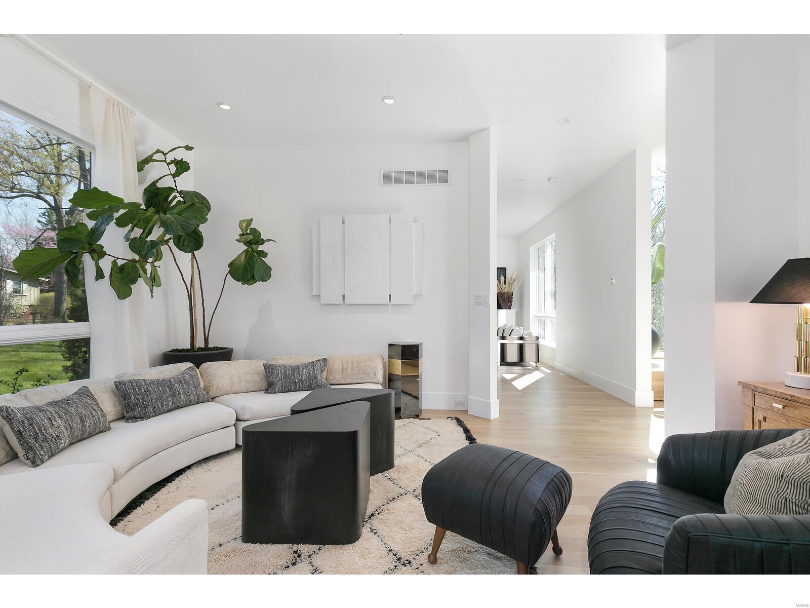 3 Nantucket Lane St. Louis, MO 63132 - Photo 7 of 60