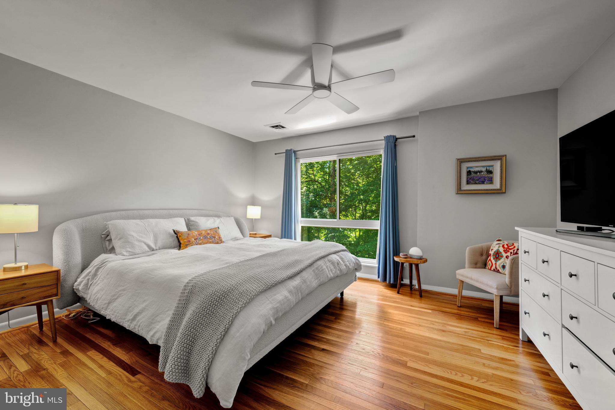 11073 Saffold Way Reston, VA 20190 - Photo 22 of 46 Primary Bedroom
