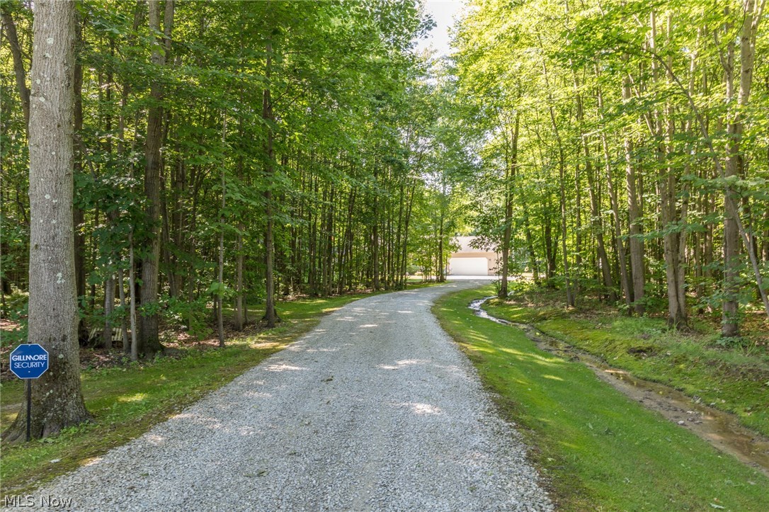 2382 Fillingham Road Rome, OH 44085 - Photo 12 of 33