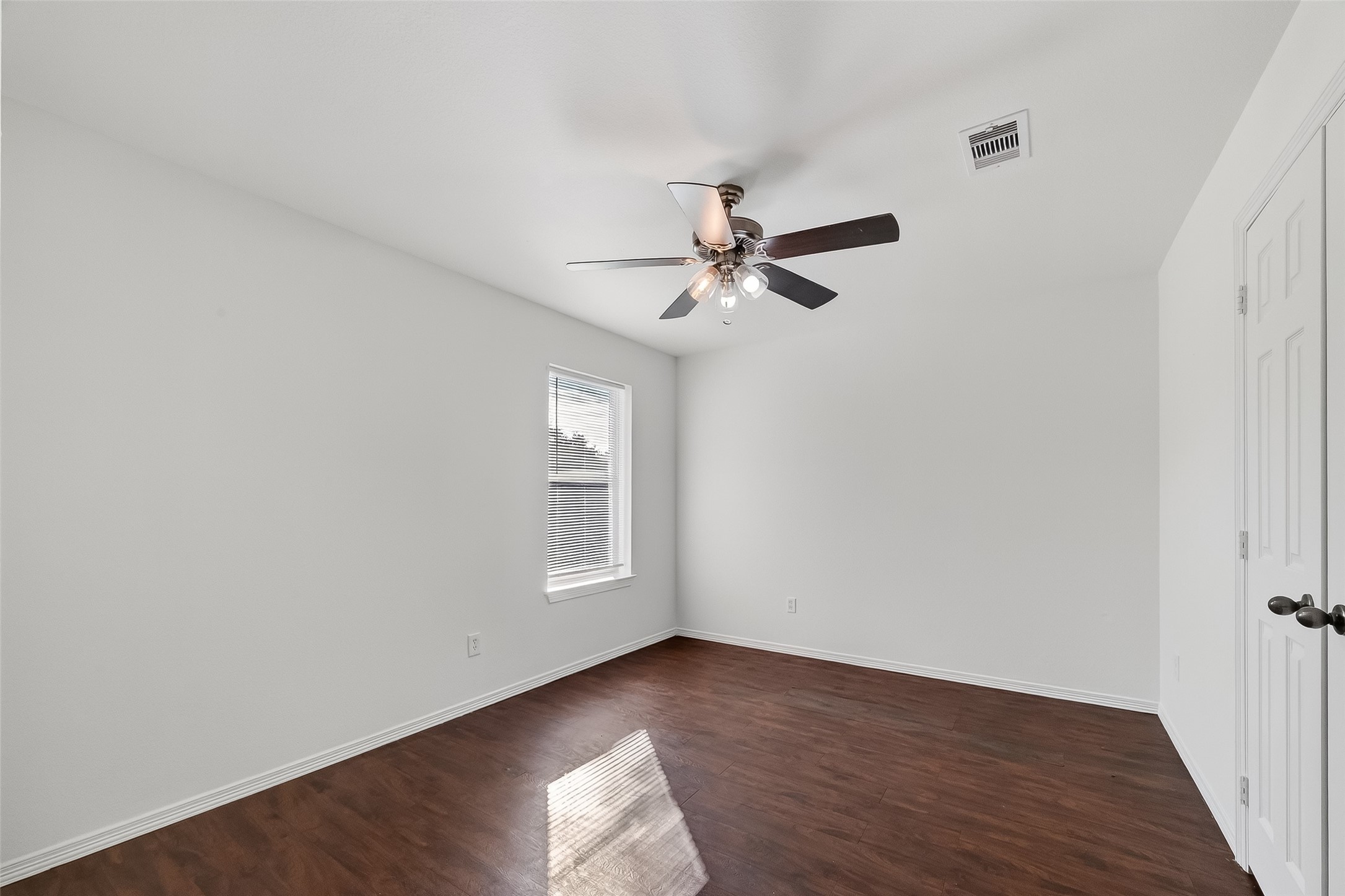 698 Columbia Street Alvin, TX 77511 - Photo 23 of 29