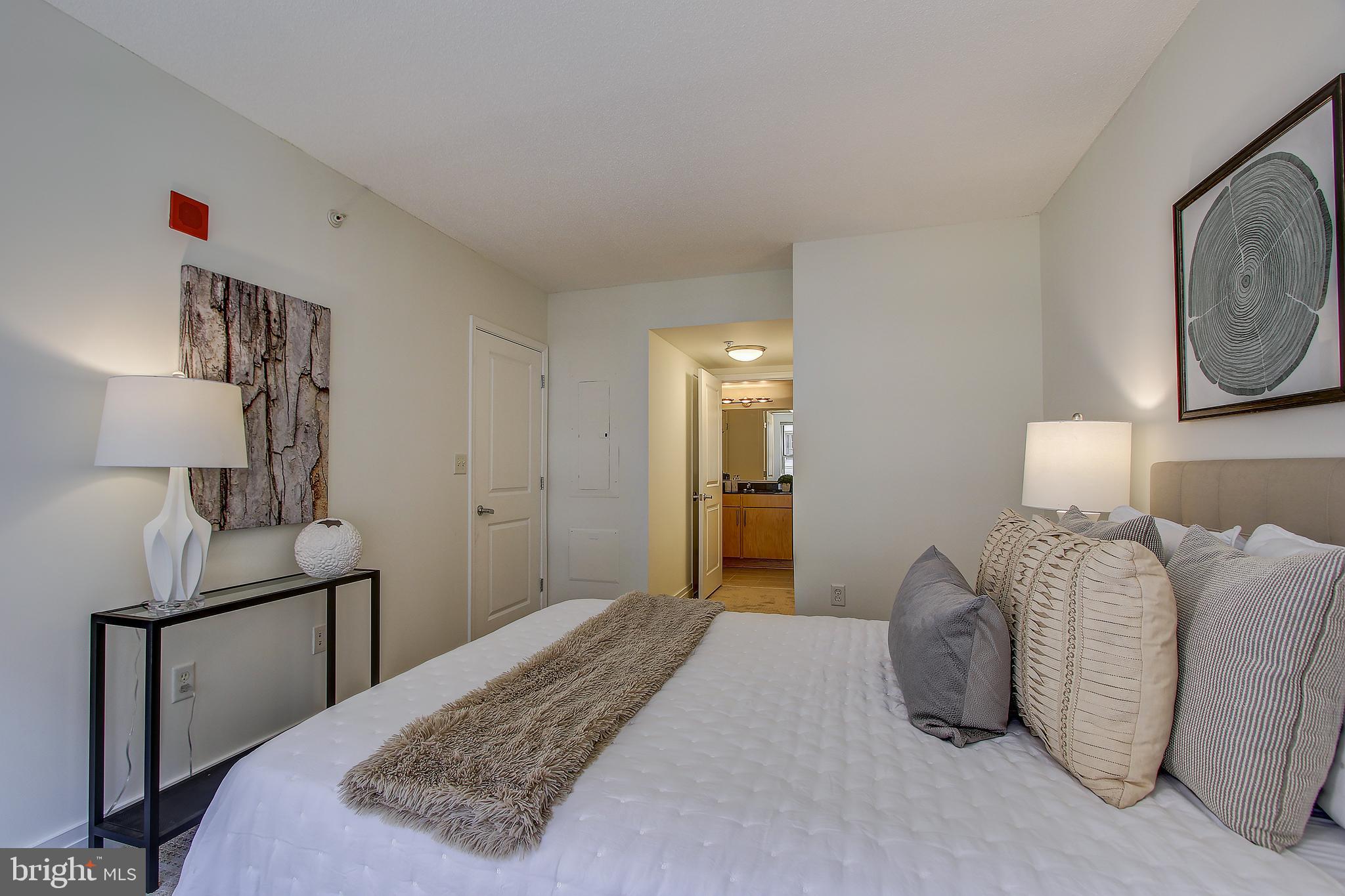 915 E Street Northwest, Unit 612 Washington, DC 20004 - Photo 17 of 32