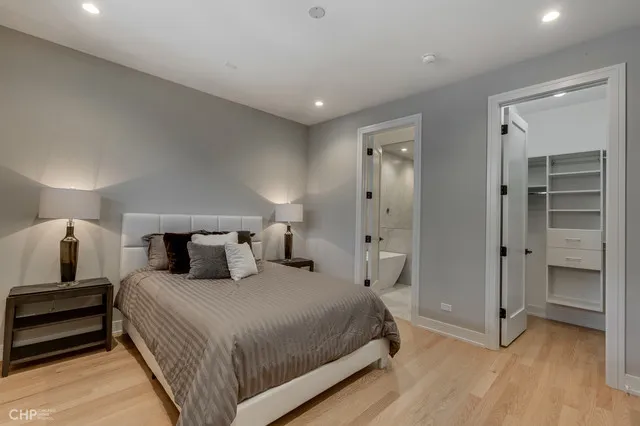 $839,900 | 1350 North Claremont Avenue, Unit 1, Chicago, IL 60622