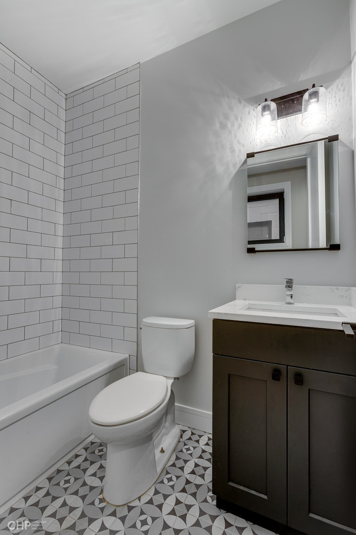 1350 North Claremont Avenue, Unit 1 Chicago, IL 60622 - Photo 9 of 18