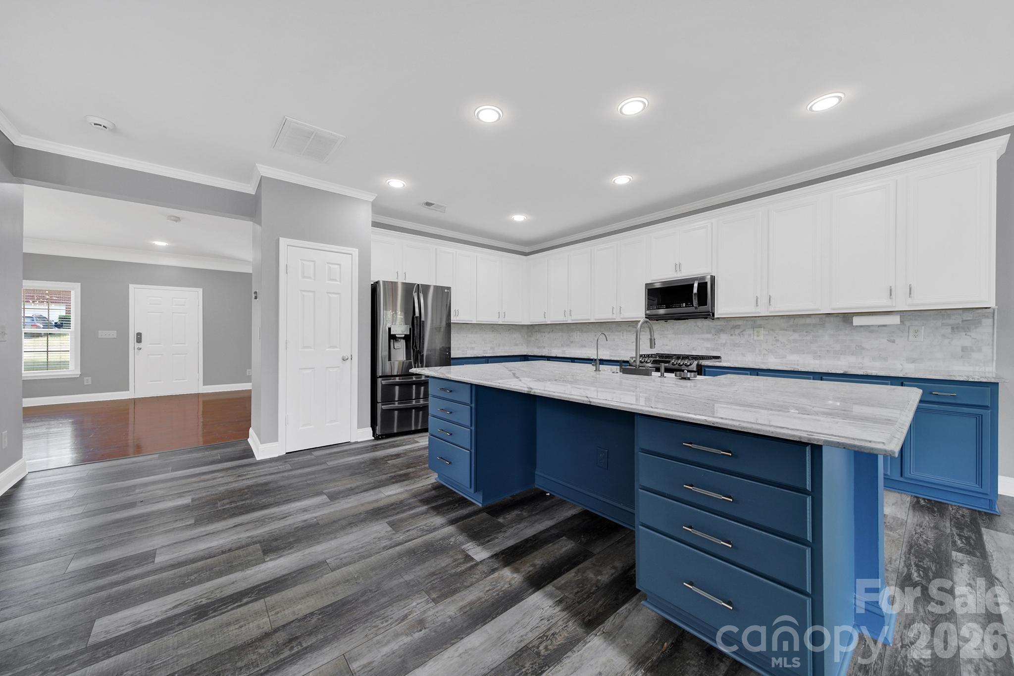 325 Mt Side Way Fort Mill, SC 29715 - Photo 14 of 48