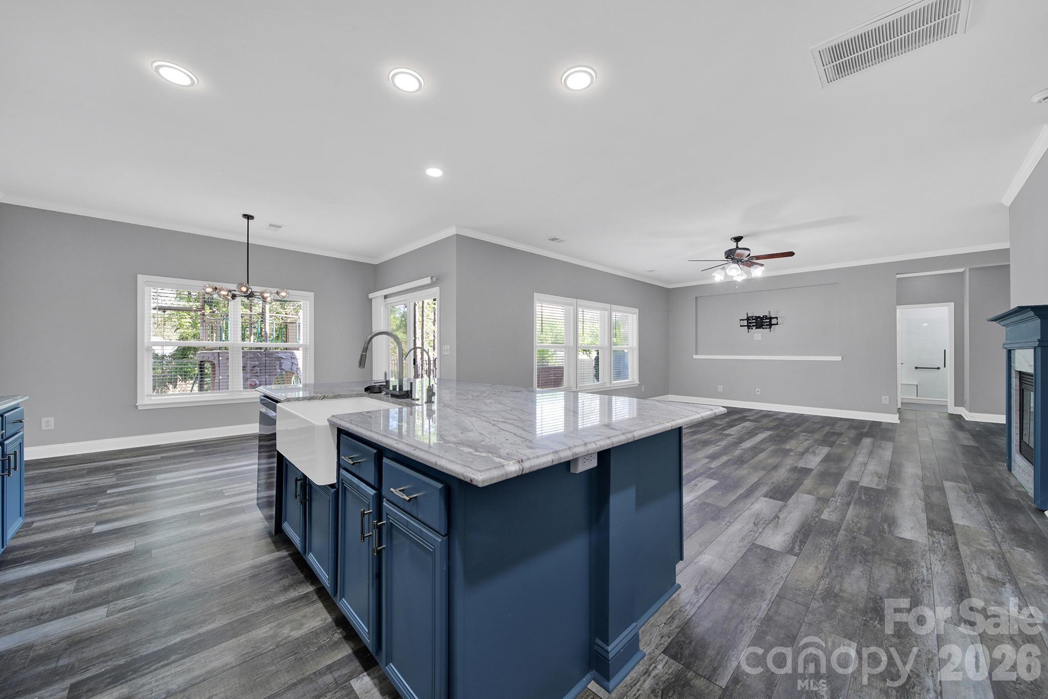 325 Mt Side Way Fort Mill, SC 29715 - Photo 15 of 48
