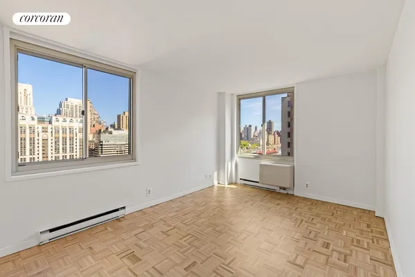 $888,000 | 555 Main Street, Unit 1602 | Roosevelt Island