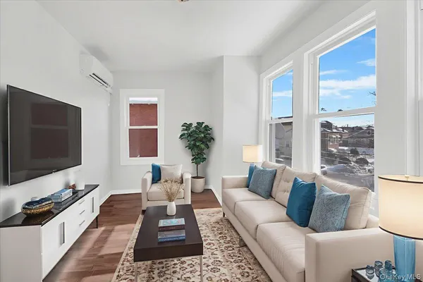 $869,999 | 837 Penfield Street | Wakefield