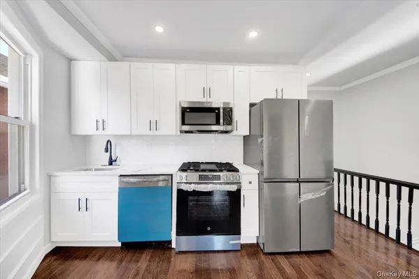 $869,999 | 837 Penfield Street | Wakefield