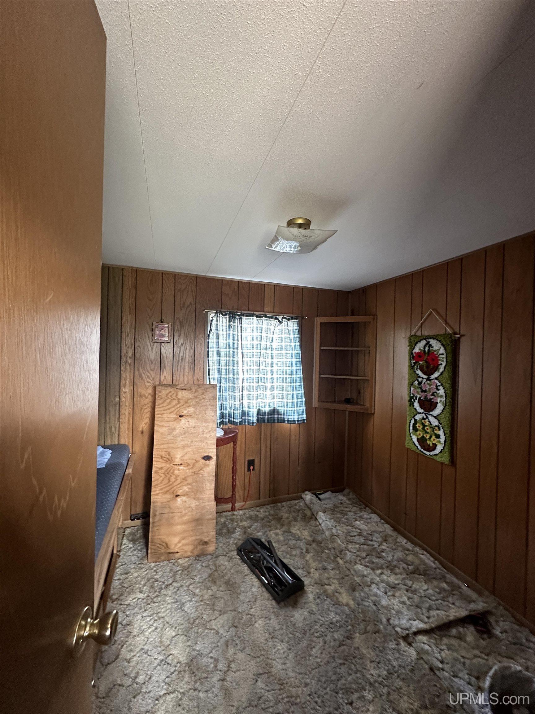 5045 27.5 Road Gladstone, MI 49837 - Photo 19 of 35 Gallery Image 19